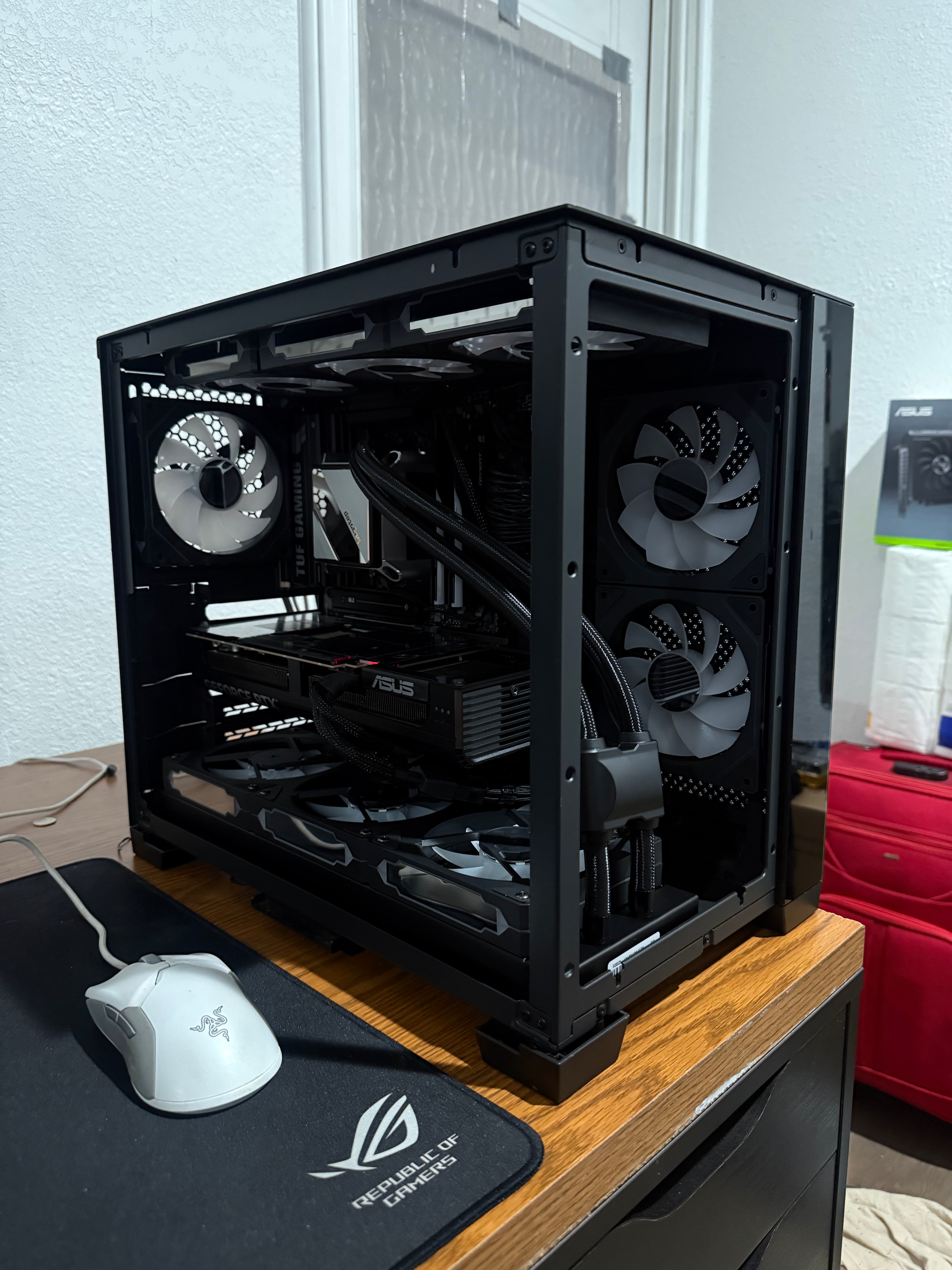 RTX 5070 Ti Gaming PC | Ryzen 7 7800X3D | 32GB DDR5 | 2TB SSD | 4K Ready