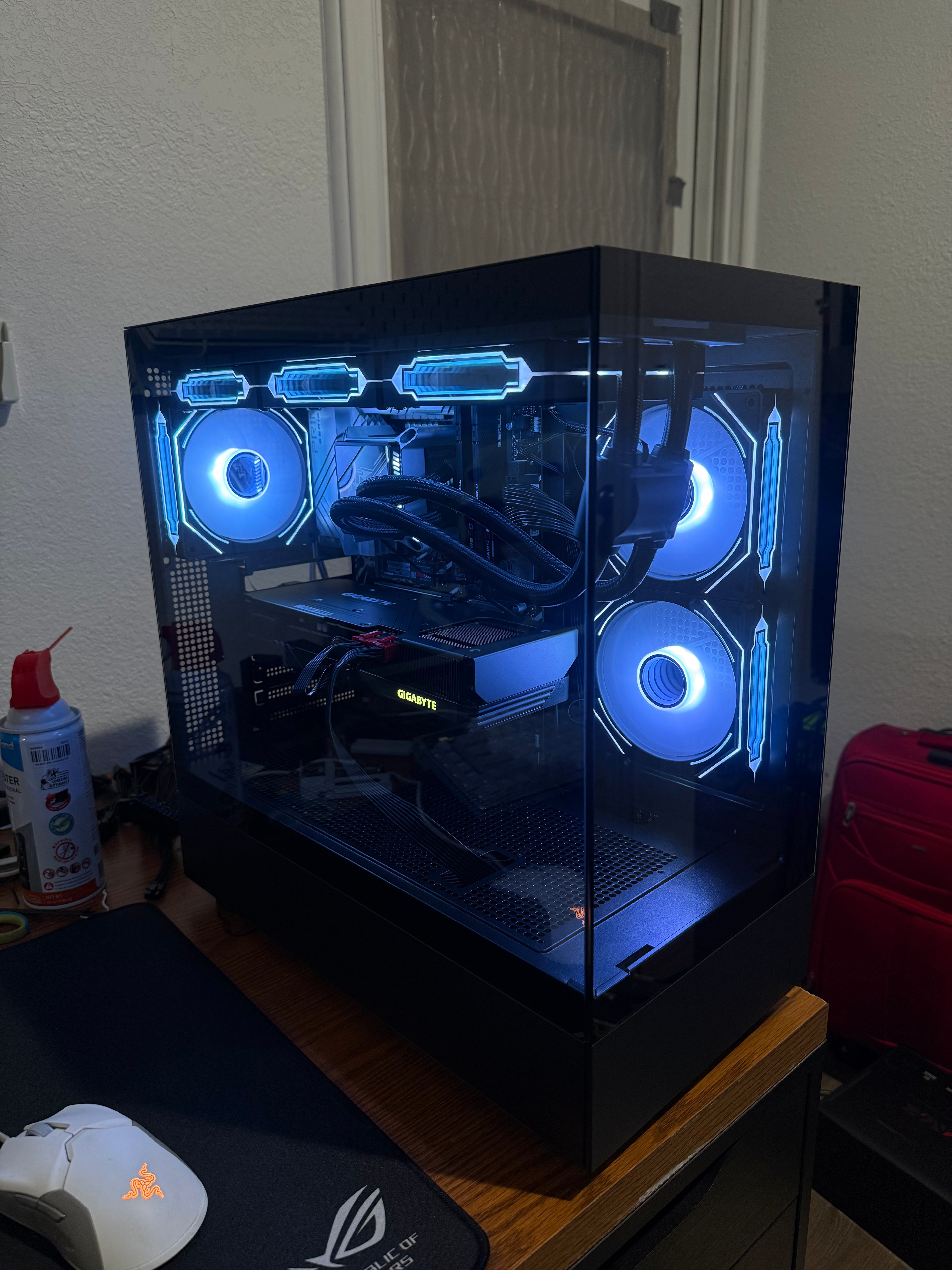 RX 7600XT Gaming PC | i9-12900K | 32GB DDR5 | 1TB SSD