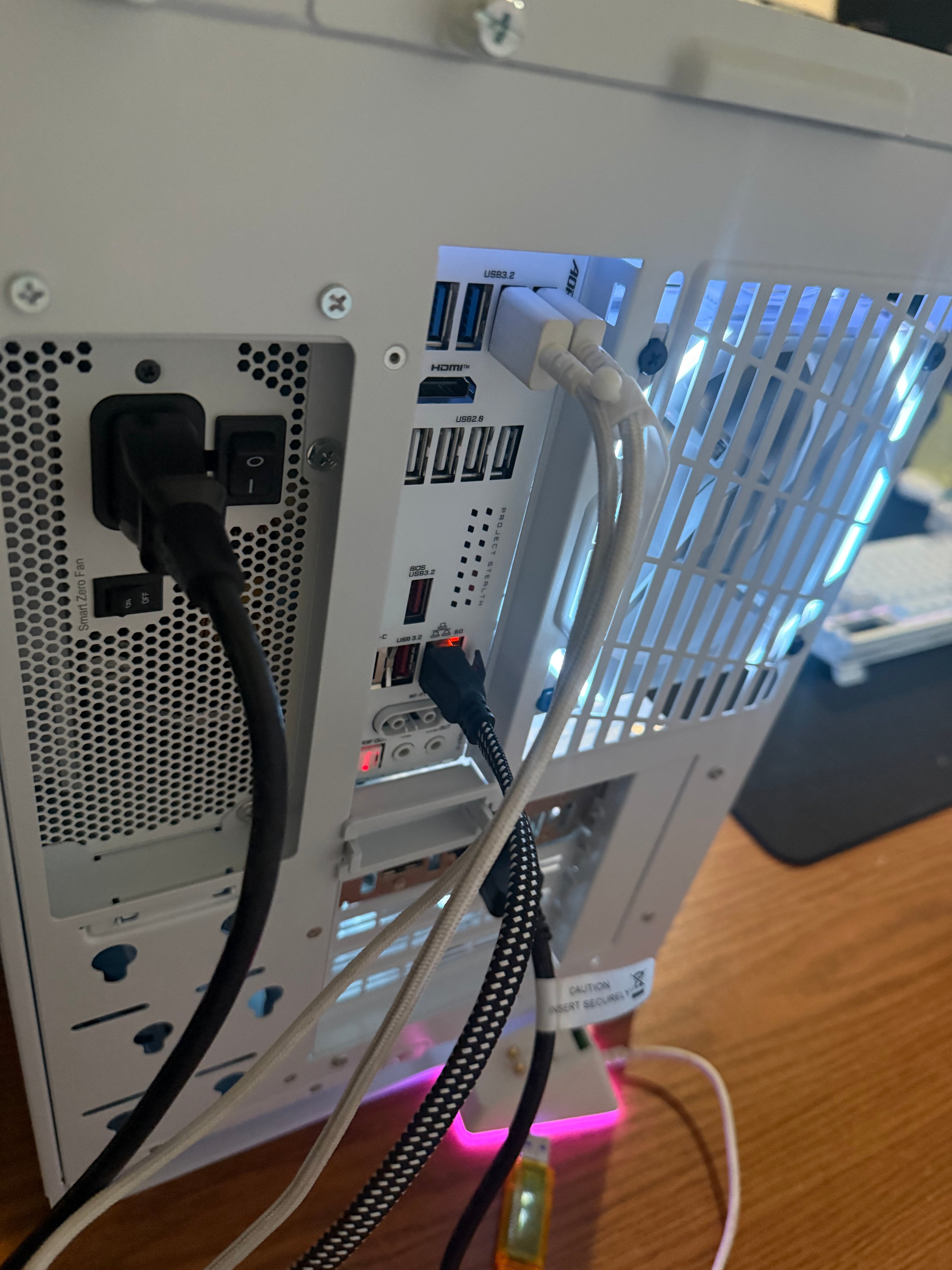White RTX 5070 Ti Gaming PC | Ryzen 7 7800X3D | 32GB DDR5 | 2TB SSD